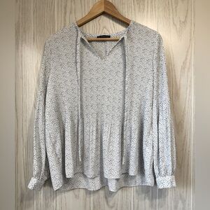 Adrianna Papell Pleated Knit Top Black Specks on White Size Small Blouse EUC